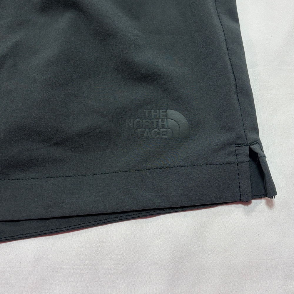 The North Face skirt with shorts size medium - Picture 2 of 10